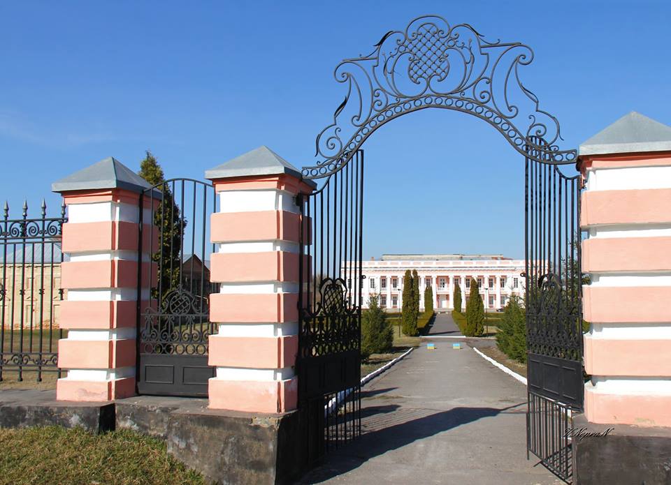 Палац Потоцьких у Тульчині