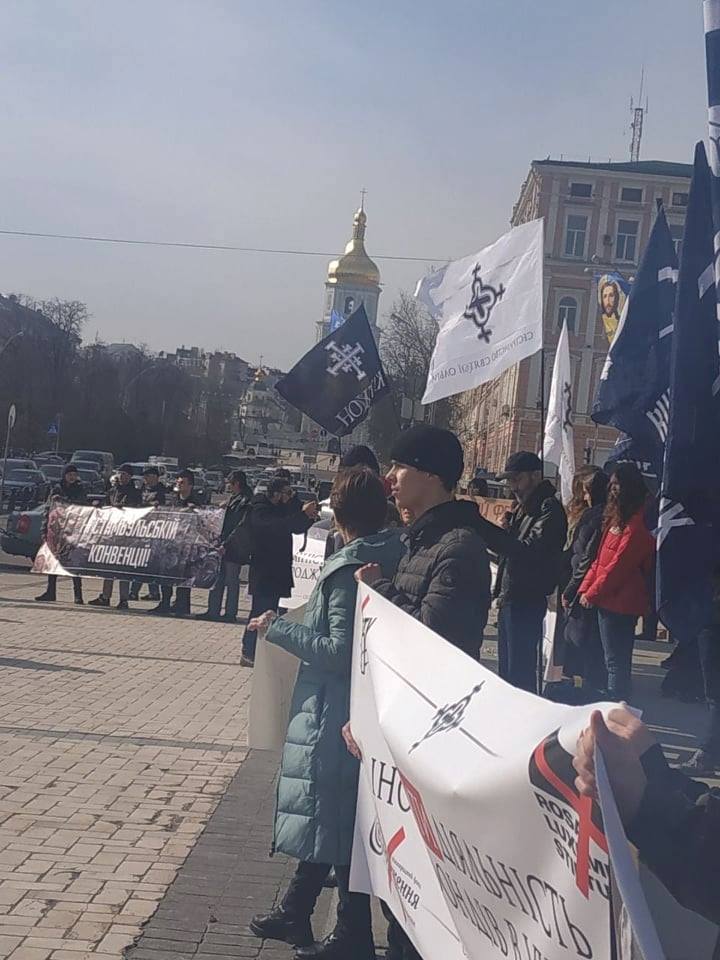 "Русские марши" уже в Киеве