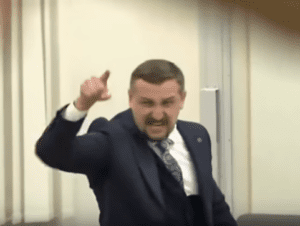 Драматургія в суді та норми адвокатської етики