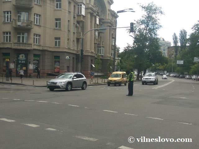 Проведення огляду водіїв на стан сп’яніння в Києві