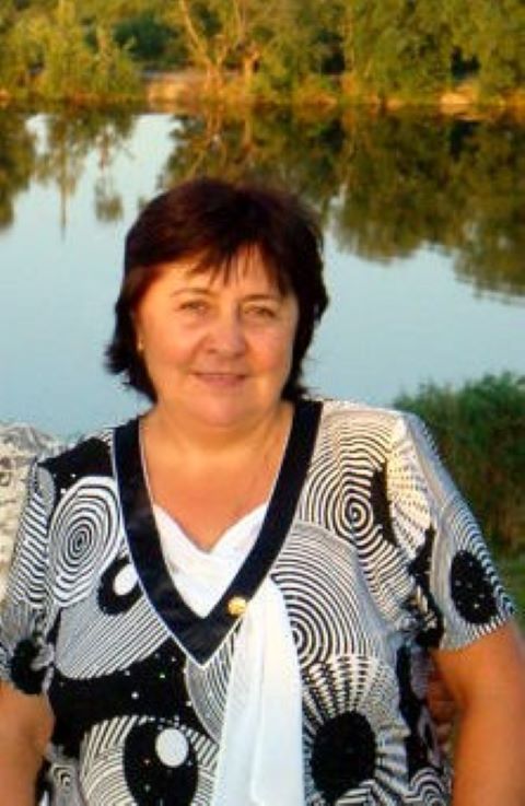 Лариса Шворнікова