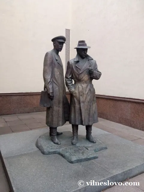 Пам'ятник Жеглову і Шарапову